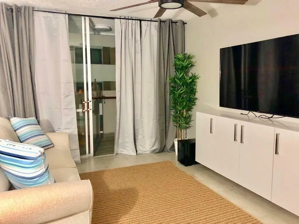 Vacation Apartments Ocean Towers 0*, 캐롤라이나